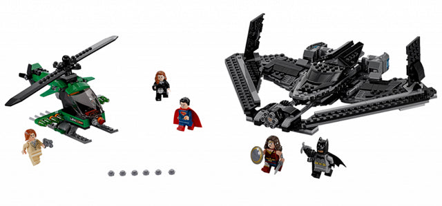 76046 Heroes of Justice: Sky High Battle missing lois