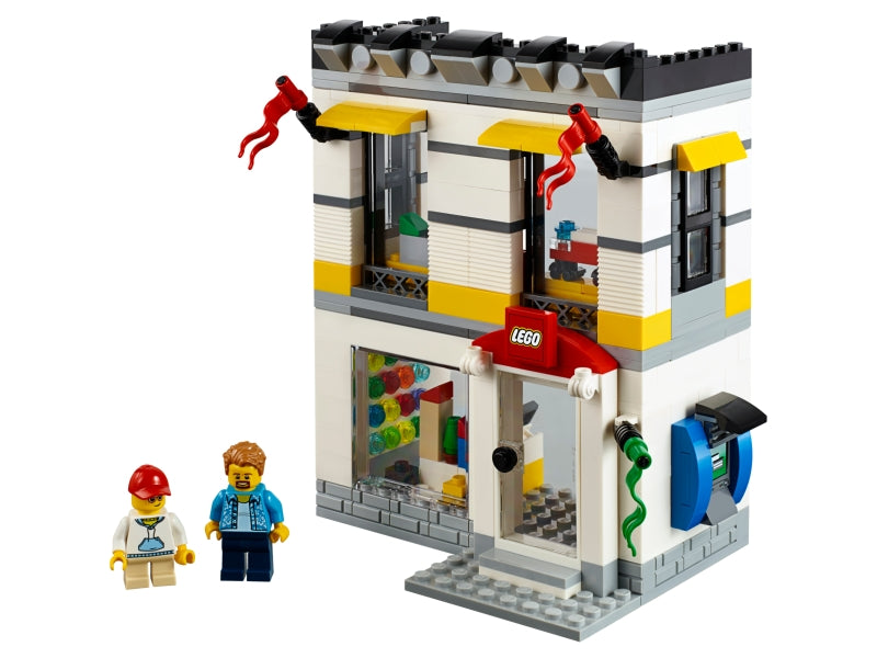 40305 LEGO Brand Store- missing 1 fig