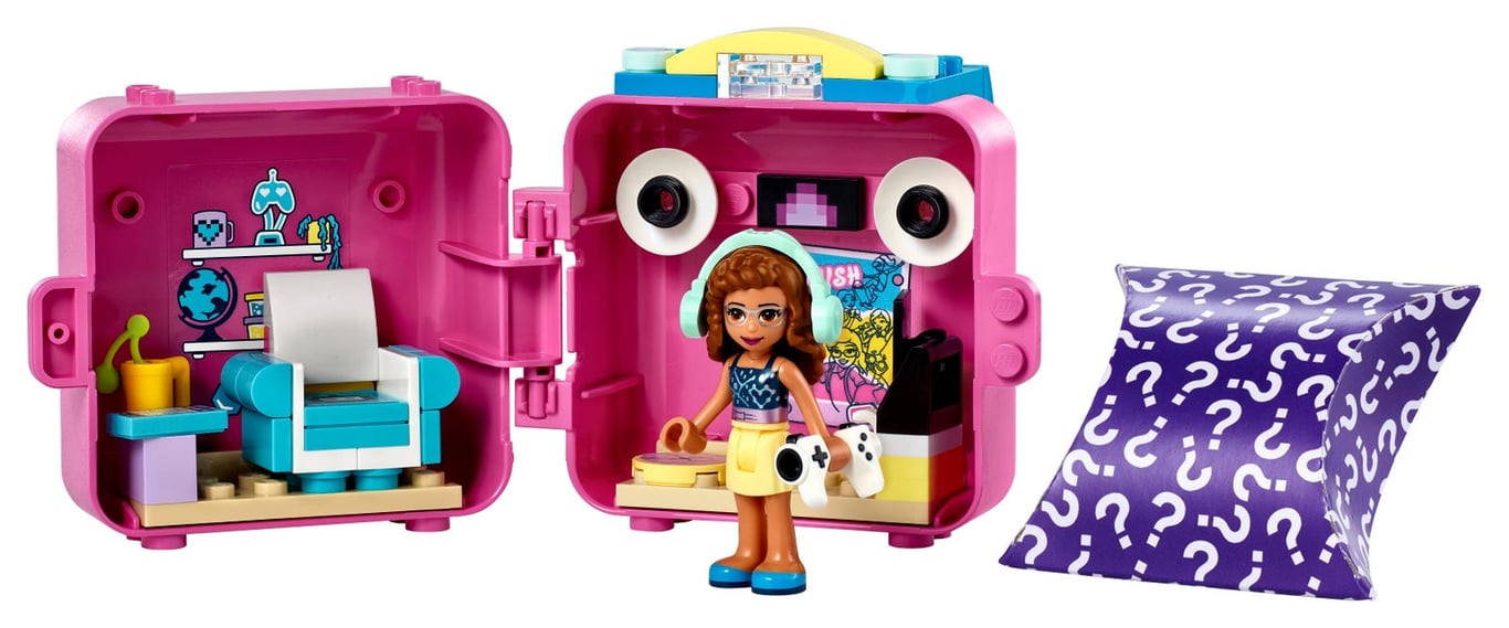 41667 Olivia's Gaming Cube
