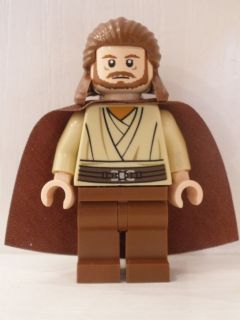 sw0322 Qui-Gon Jinn - Light Nougat Head, Reddish Brown Legs and Cape