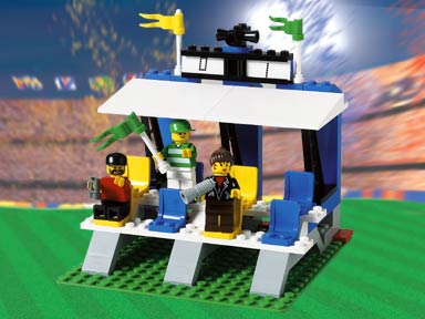 3403 Fans' Grandstand with Scoreboard- no figs