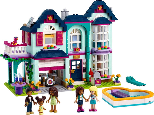 41449 Andrea's Family House only 1 fig