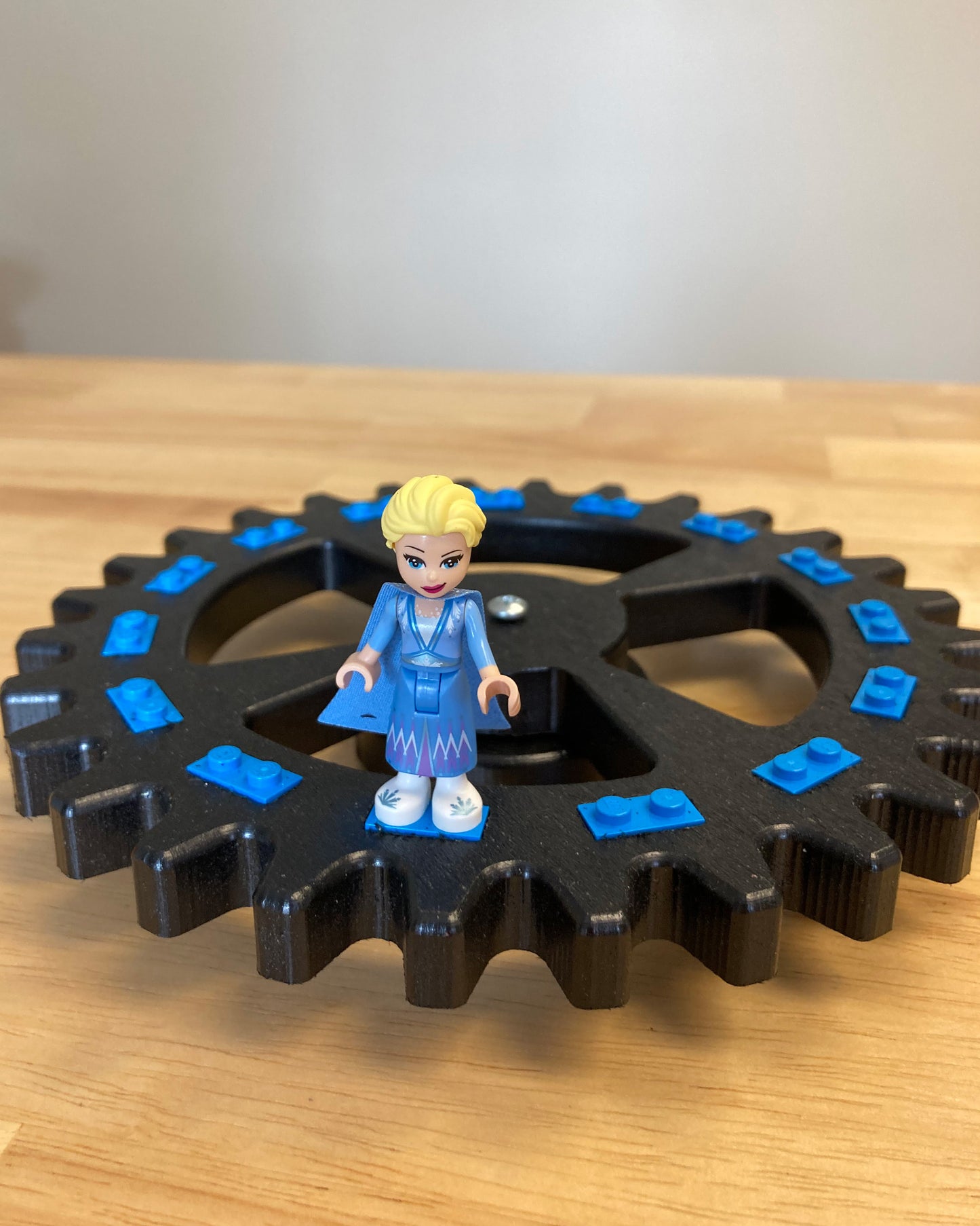 LARGE Single Gear - Bright Green