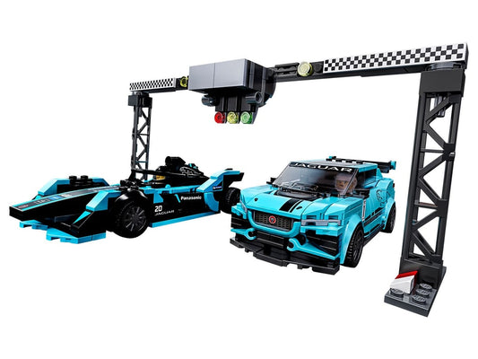 76898 Formula E Panasonic Jaguar Racing GEN2 Car & Jaguar I-PACE eTROPHY