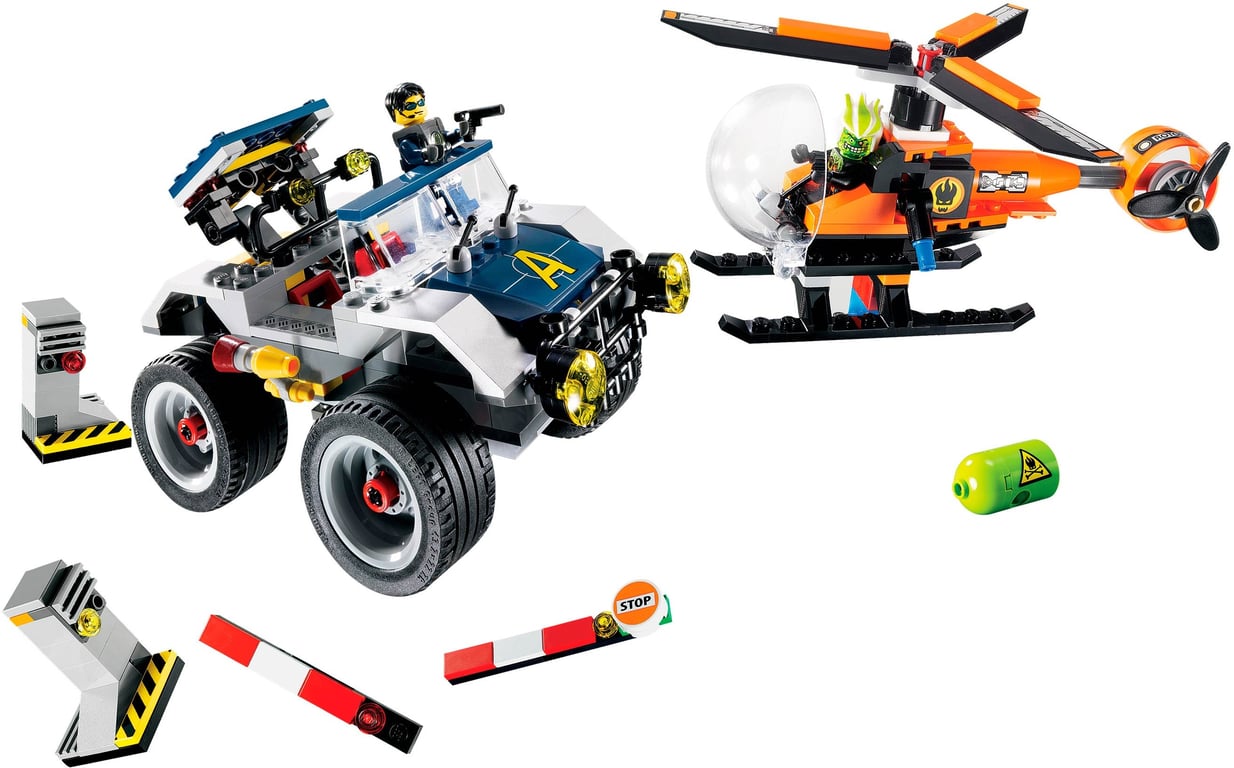 8969 4-Wheeling Pursuit no figs