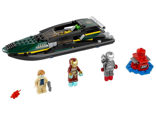 76006 Iron Man: Extremis Sea Port Battle