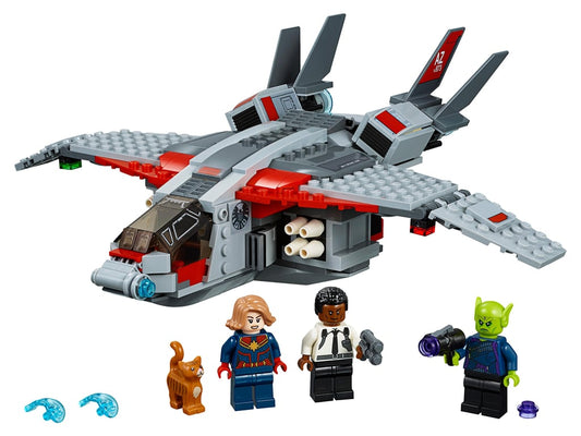 76127 Captain Marvel and The Skrull Attack